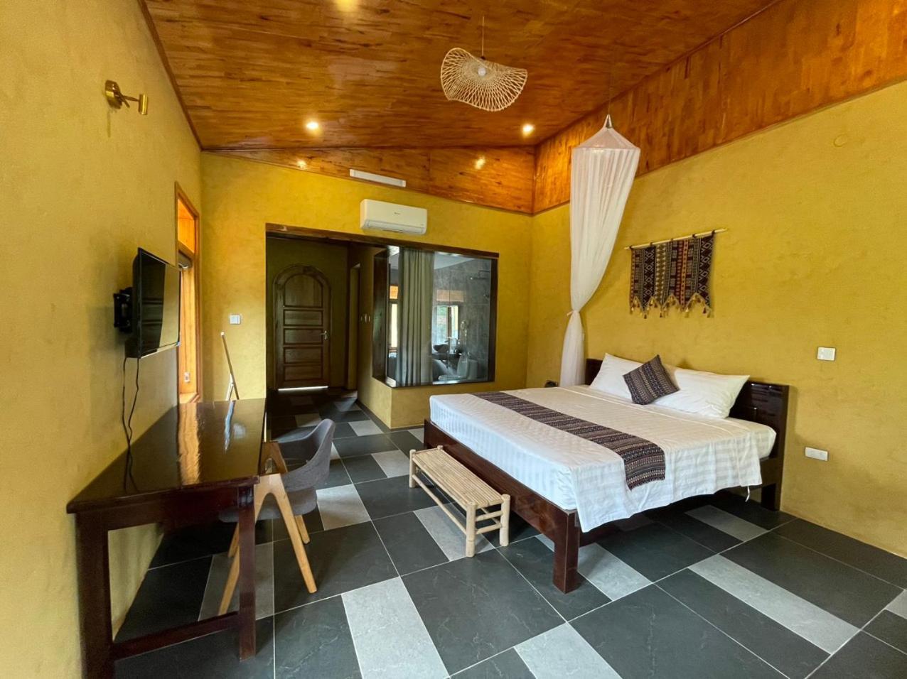 Sky Bay Lodge Hà Giang Eksteriør billede